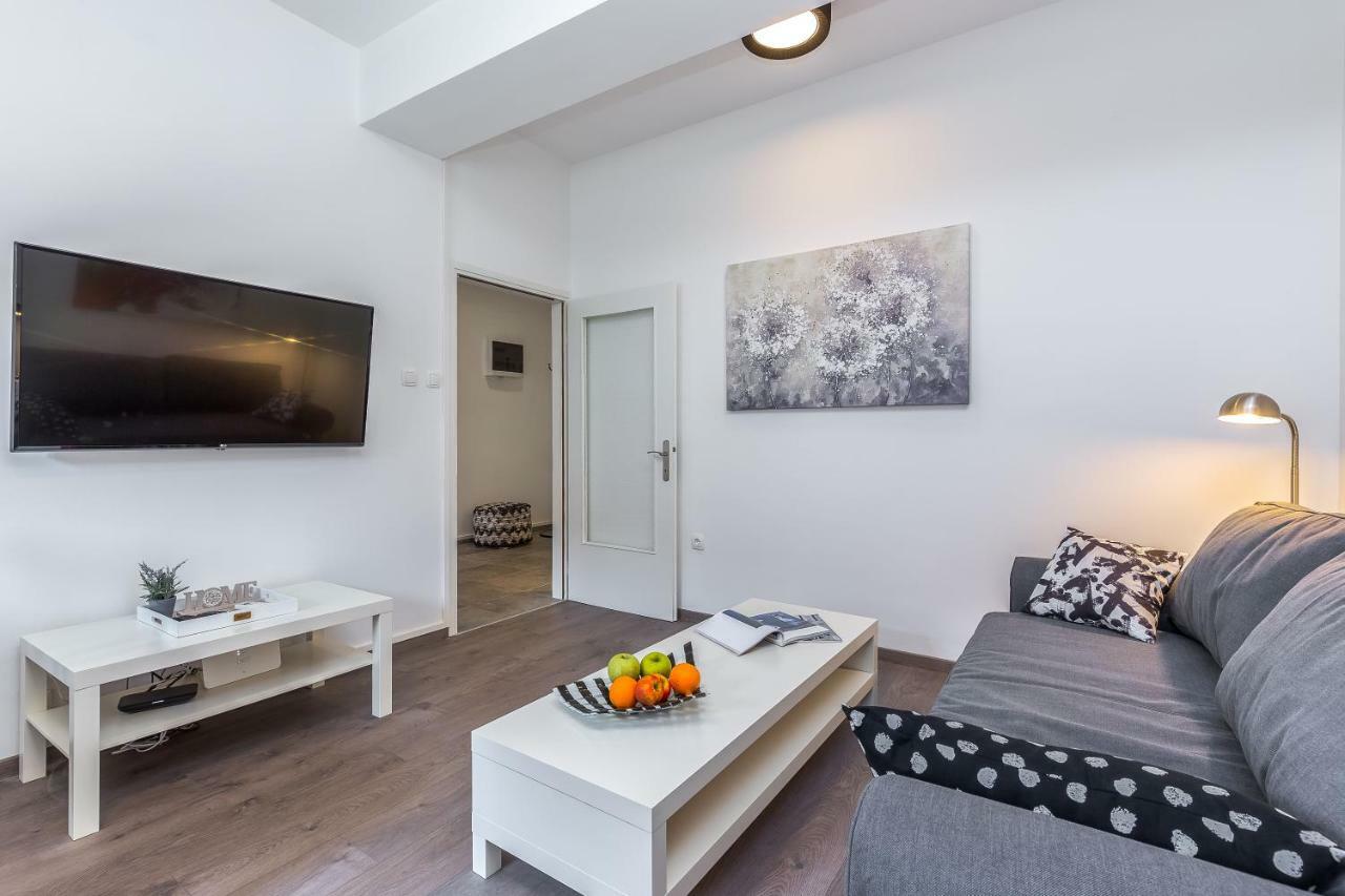 Stay In Rijeka Exterior photo